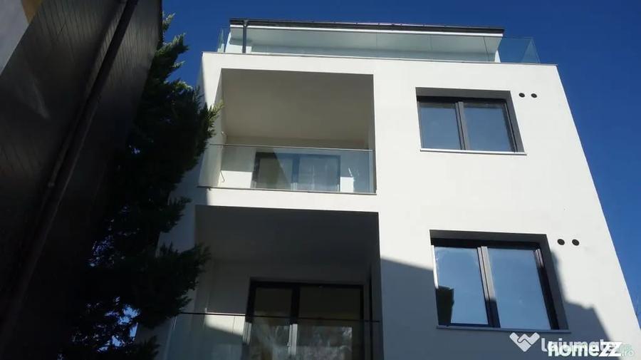 Apartament cu 2 camere semidecomandat în P-ța Muncii