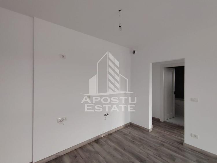 Apartament cu 2 camere decomandat în Șega