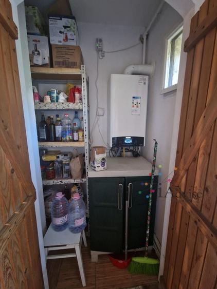 Apartament cu 3 camere decomandat în Tractorul