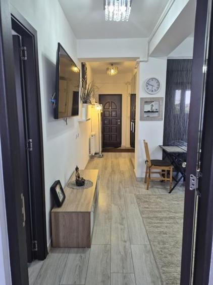 Apartament cu 2 camere semidecomandat, mobilat în Bd. Laminorului