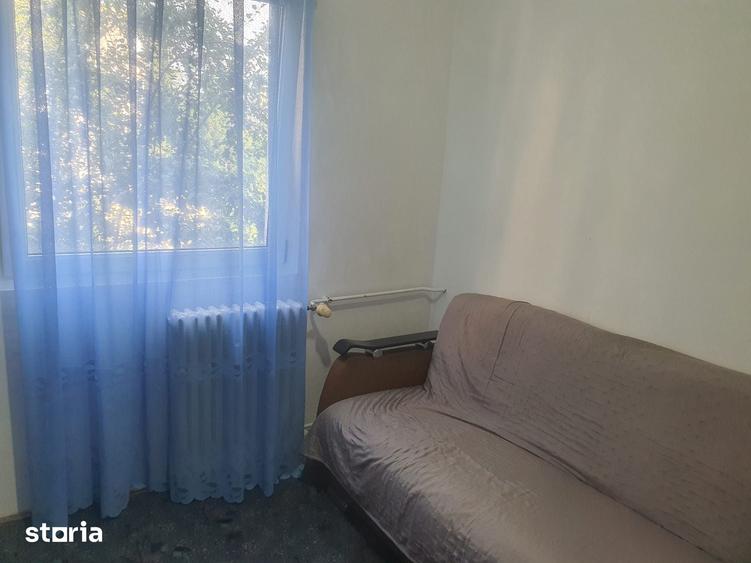 Apartament cu 2 camere semidecomandat în Tractorul