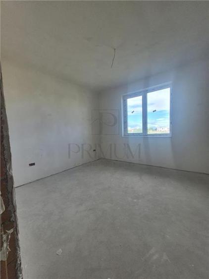 Duplex cu 5 camere cu Canalizare în Moșnița Nouă