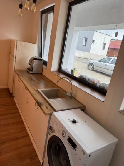 Casă cu 3 camere cu Teren 125 Mp în Central