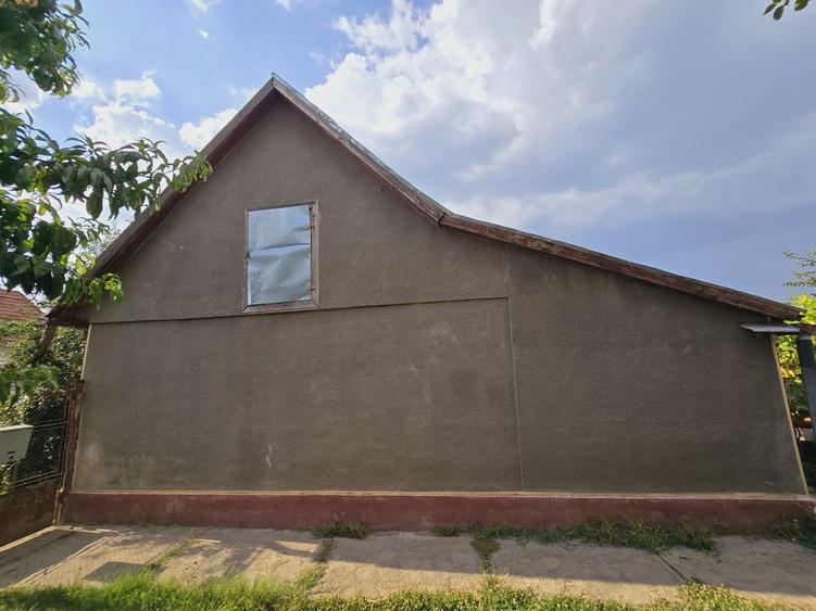Casă individuală cu 2 camere cu Teren 633 Mp în Grădiște