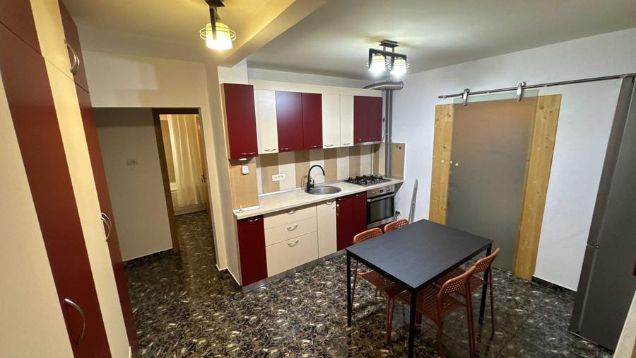Apartament cu 2 camere decomandat în Buziașului