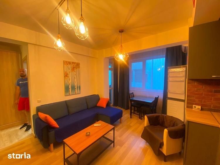 Garsonieră semidecomandată în Parcul Carol