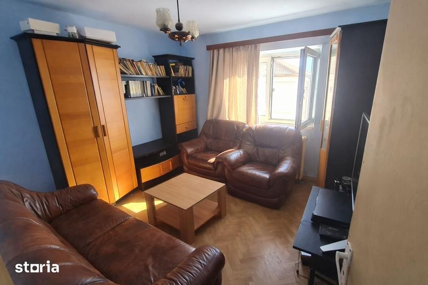 Apartament 3 camere zona Siretului - 1