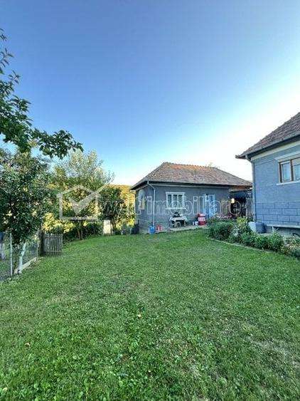 Casă cu 4 camere cu Teren 120 Mp în Pata