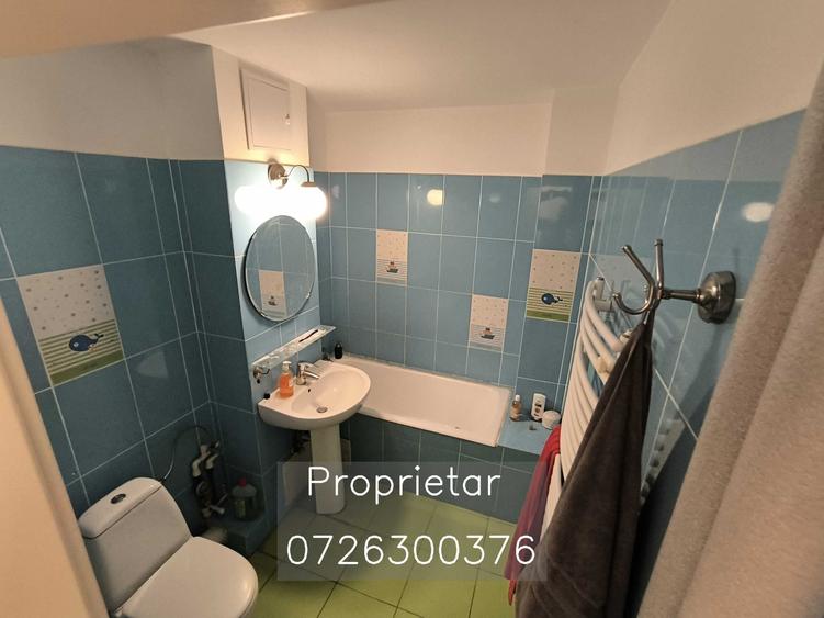 Apartament cu 4 camere decomandat în Sud