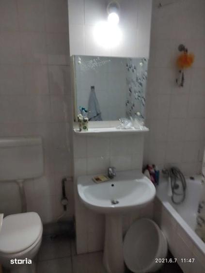 Inchiriez apartament cu o camera in cartierul Manastur ,str.Balea nr.3 - 6