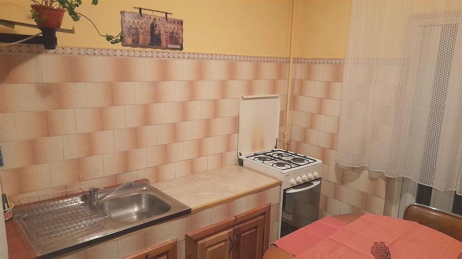Apartament cu 2 camere decomandat, mobilat în Ampoi 3