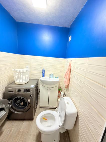 Casă individuală cu 5 camere cu Garaj în Central