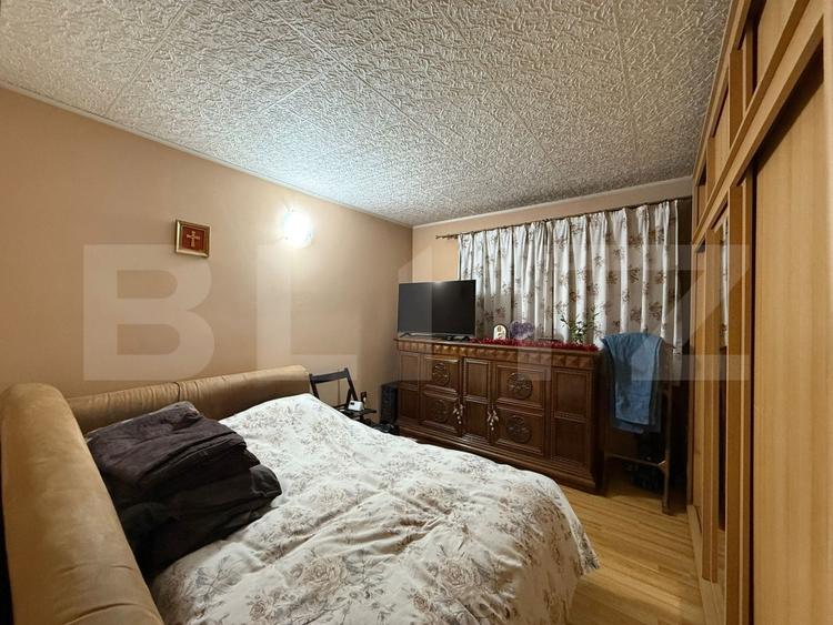Apartament cu 4 camere semidecomandat, mobilat în Nicolina