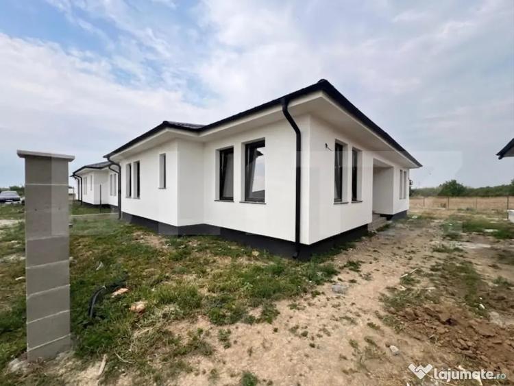 Casă cu 4 camere cu Teren 460 Mp în Central