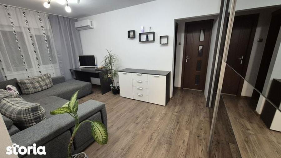 Apartament cu 3 camere în Calea Aradului
