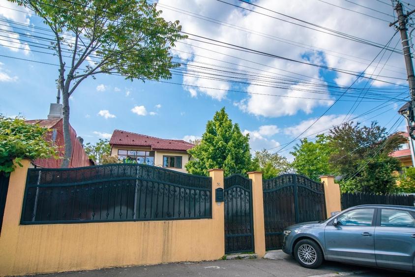 Casă individuală cu 5 camere cu Canalizare în Drumul Găzarului