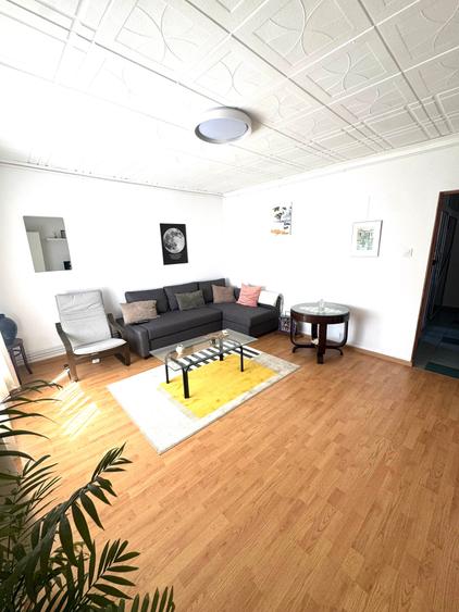 Apartament cu 3 camere decomandat în 13 Septembrie