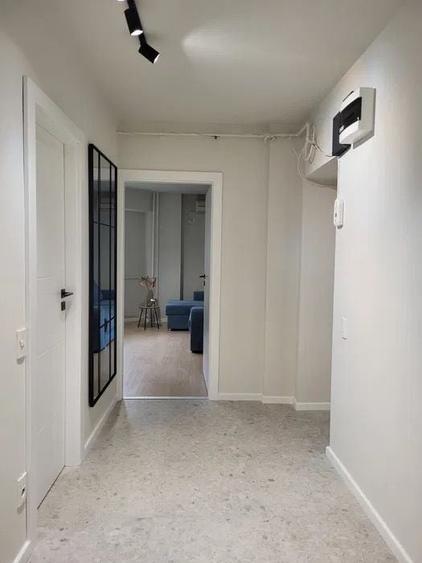 Apartament cu 2 camere decomandat, mobilat în 13 Septembrie
