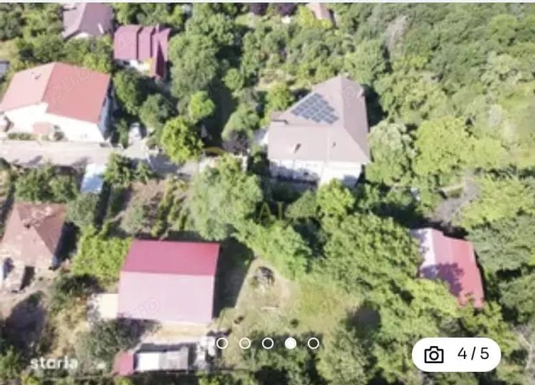 Vand casa cu teren in Copou - 1
