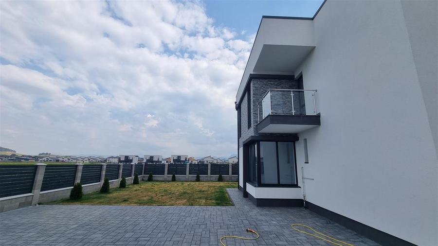 Vila moderna de 4 camere zona Sanpetru - 21