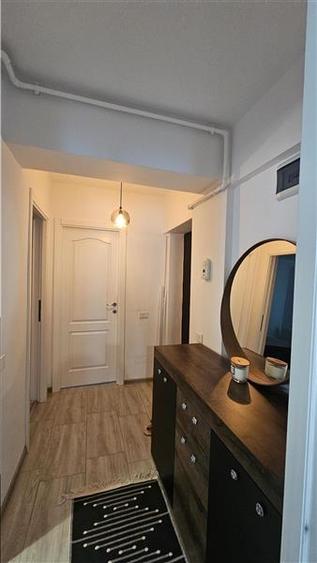 Apartament cu 2 camere decomandat, mobilat în Berceni