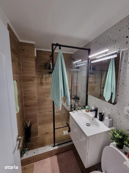 Apartament cu 4 camere în Nerva Traian