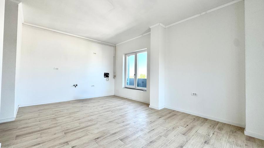 Apartament cu 4 camere decomandat în Giroc