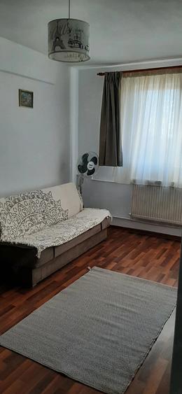 Garsonieră decomandată în Rogerius