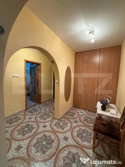 Apartament cu 3 camere decomandat în Obcini
