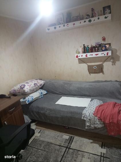 Casă cu 4 camere în Colentina