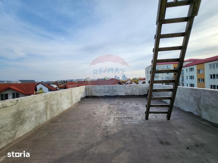Casă cu 5 camere cu Teren 389 Mp în Aviației