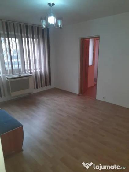 Apartament cu 2 camere nedecomandat în Central