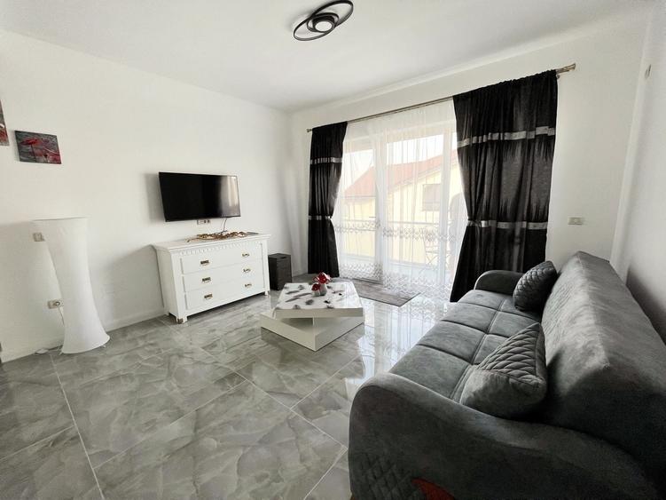 Apartament cu 2 camere decomandat, mobilat în Aradului