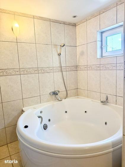 Apartament cu 4 camere în Centrul Civic