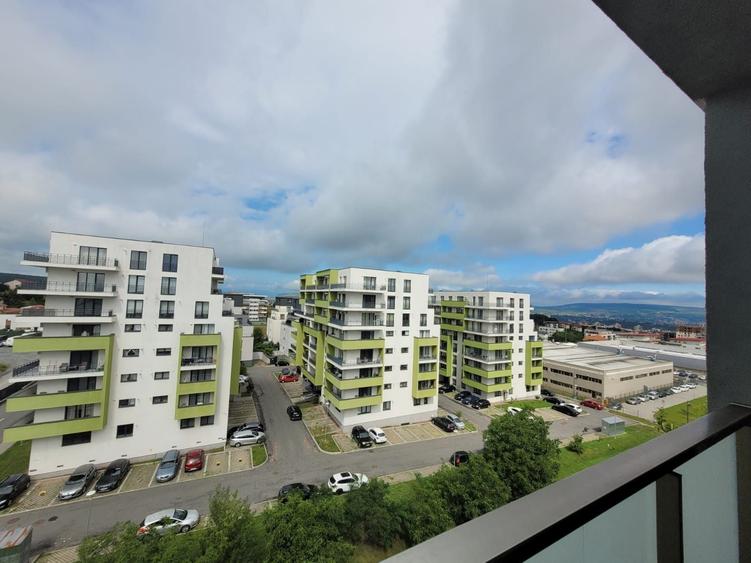 Apartament cu 2 camere semidecomandat în Europa