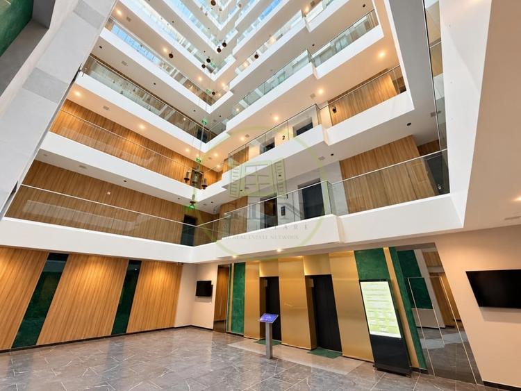 Apartament cu 2 camere semidecomandat în Sisești