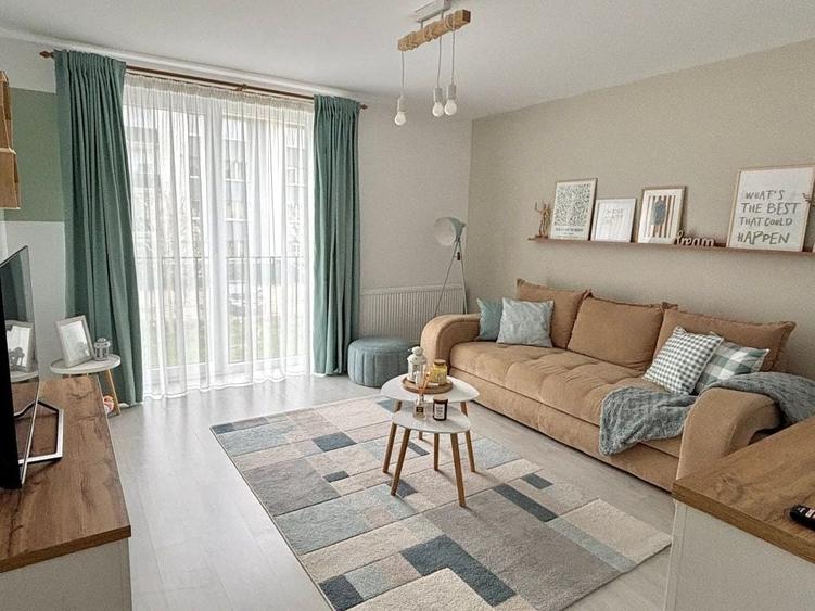 Apartament cu 2 camere decomandat în Central