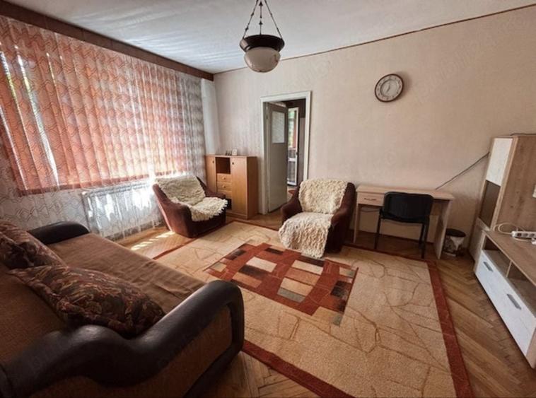 Apartament cu 2 camere nedecomandat în Tudor Vladimirescu