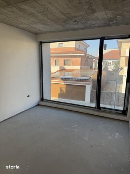 Casă cu 4 camere cu Teren 200 Mp în Borhanci