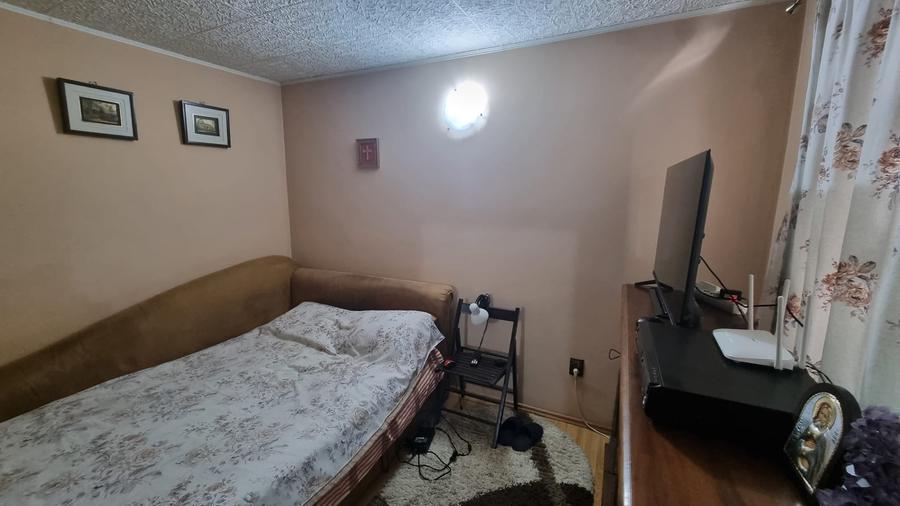 Apartament cu 4 camere decomandat în Nicolina