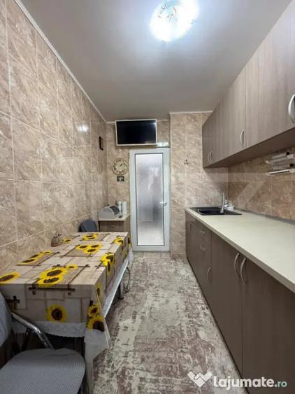 Apartament cu 2 camere decomandat în Micro 13