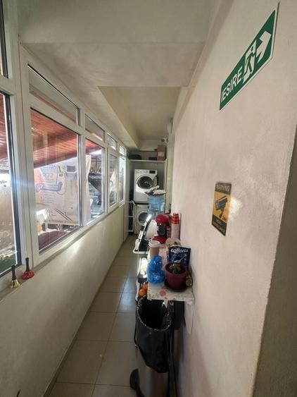Apartament cu 3 camere semidecomandat în Apărătorii Patriei