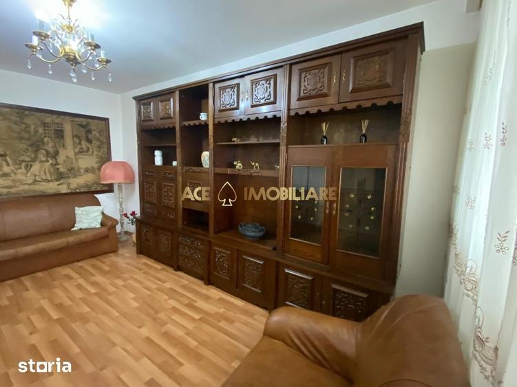 Apartament cu 3 camere în Vatra Luminoasă