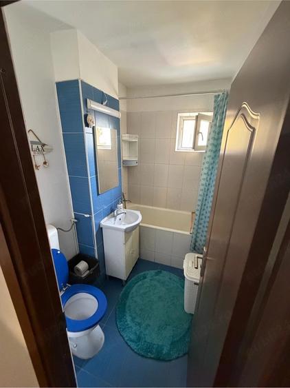 Apartament cu 2 camere decomandat în Traian