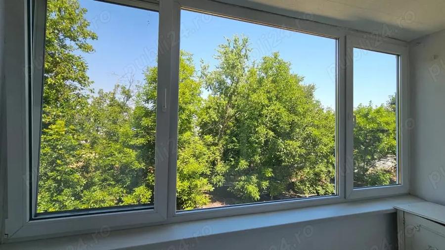 Apartament cu 4 camere decomandat în Tipografilor