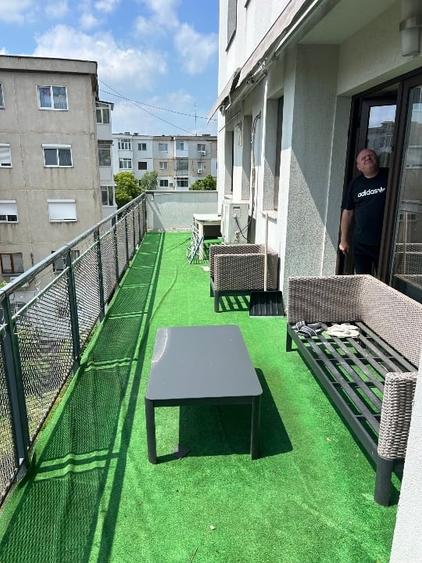 Apartament cu 3 camere decomandat, mobilat în 9 Mai