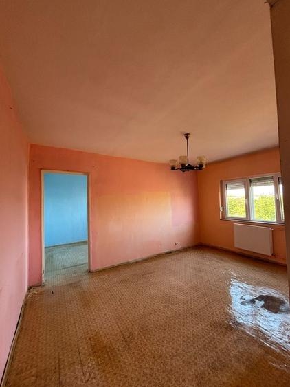 Apartament cu 2 camere semidecomandat în Central
