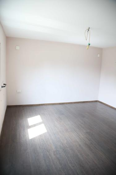 Casă cu 3 camere cu Canalizare în Ciocanu