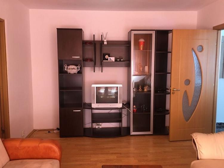 Inchiriez apartament 2 camere - 1