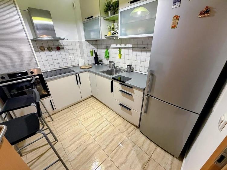 Apartament cu 2 camere decomandat, mobilat în Avantgarden
